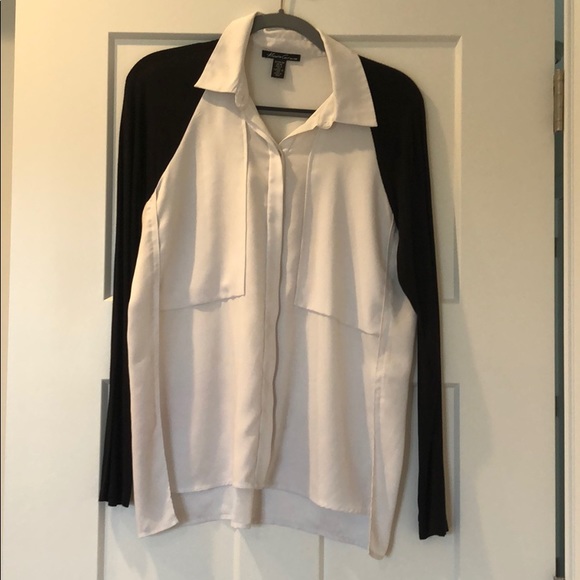 Kenneth Cole Reaction long sleeve button down top - Picture 1 of 5
